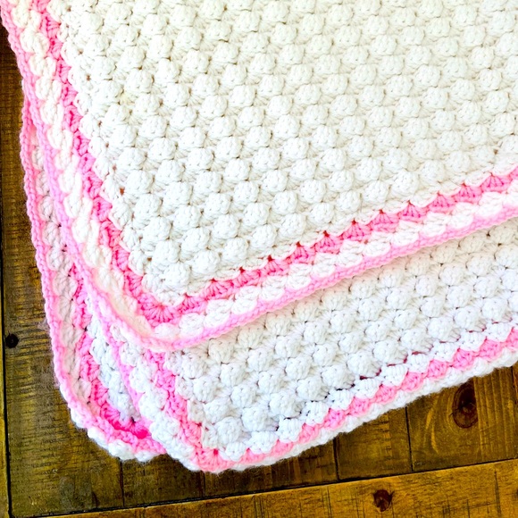 Other - Vintage hand made hand knitted baby blanket pink and white